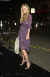 Monet Mazur feet photo thumbnail