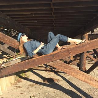 Monet Mazur feet photo thumbnail