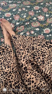 Monet Mazur feet photo thumbnail