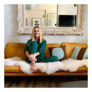 Monet Mazur feet photo thumbnail