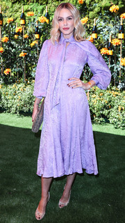 Monet Mazur feet photo thumbnail