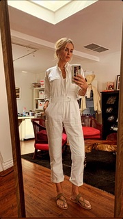 Monet Mazur feet photo thumbnail