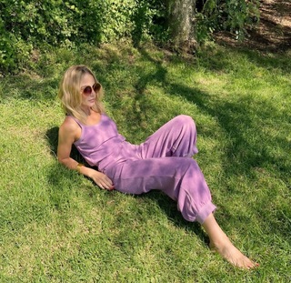 Monet Mazur feet photo thumbnail