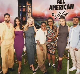 Monet Mazur feet photo thumbnail