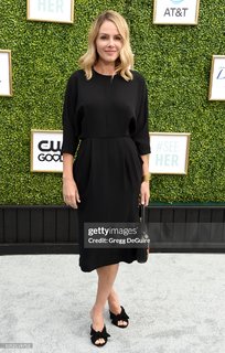 Monet Mazur feet photo thumbnail