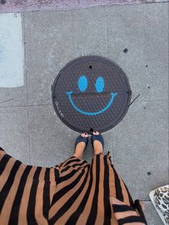 Monet Mazur feet photo 2