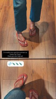 Monet Mazur feet photo 1