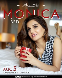 Monica Bedi feet photo 19