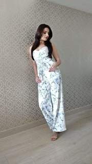 Monica Bedi feet photo 8