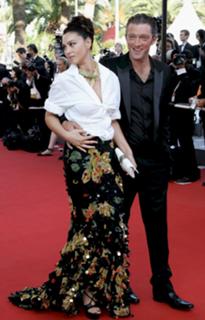 Monica Bellucci feet photo thumbnail