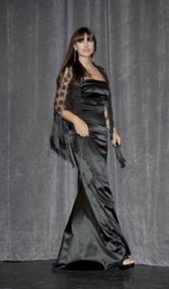 Monica Bellucci feet photo thumbnail