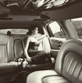 Monica Bellucci feet photo thumbnail