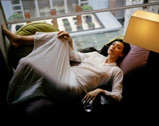 Monica Bellucci feet photo thumbnail
