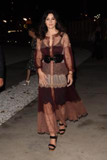 Monica Bellucci feet photo thumbnail