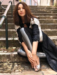 Monica Bellucci feet photo thumbnail