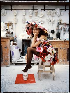 Monica Bellucci feet photo thumbnail