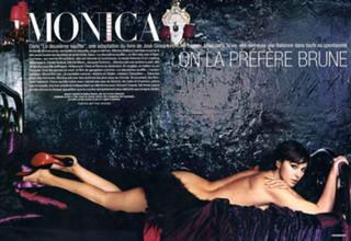 Monica Bellucci feet photo thumbnail