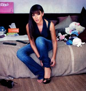 Monica Bellucci feet photo thumbnail