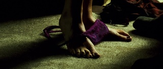 Monica Bellucci feet photo thumbnail
