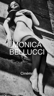 Monica Bellucci feet photo thumbnail