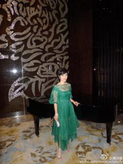 Monica Chan feet photo 8