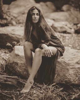 Monica Dogra feet photo 15