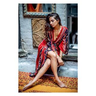 Monica Dogra feet photo 7
