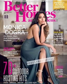 Monica Dogra feet photo 6