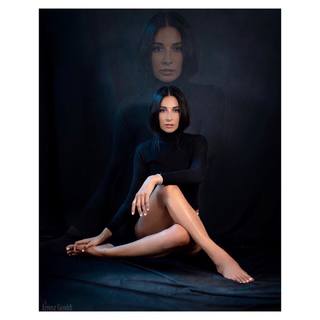 Monica Dogra feet photo 5