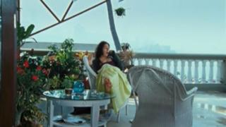 Monica Dogra feet photo 3