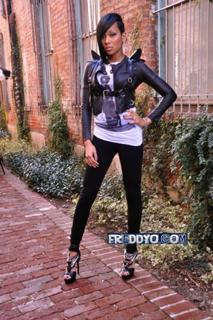 Monica feet photo thumbnail