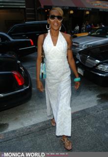 Monica feet photo thumbnail