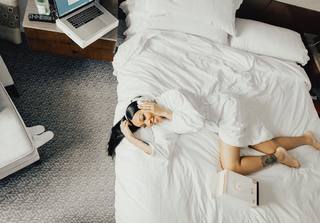 Monica feet photo thumbnail