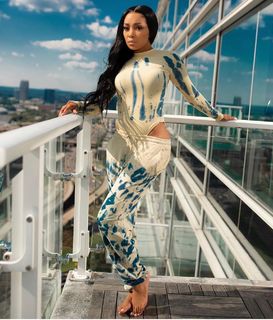 Monica feet photo thumbnail