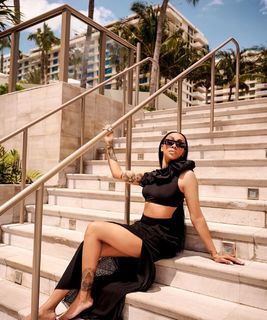 Monica feet photo thumbnail