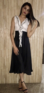 Monica Gill feet photo 3
