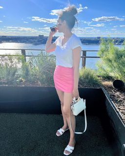 Monica Gill feet photo 18