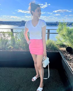 Monica Gill feet photo 16