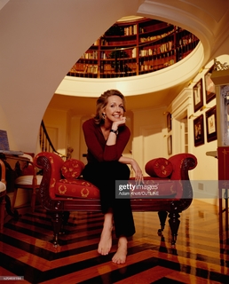Monica Horan feet photo 3