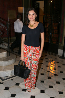 Monica Iozzi feet photo 3