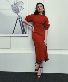 Monica Iozzi feet photo 4