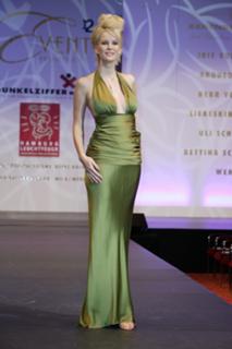 Monica Ivancan feet photo thumbnail