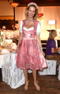 Monica Ivancan feet photo thumbnail