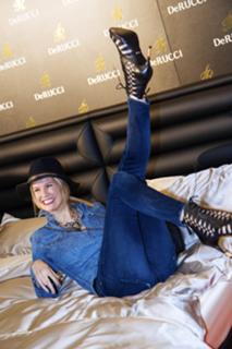 Monica Ivancan feet photo thumbnail