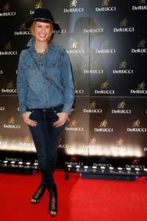 Monica Ivancan feet photo thumbnail