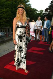 Monica Ivancan feet photo thumbnail