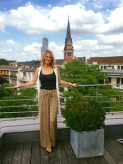 Monica Ivancan feet photo thumbnail