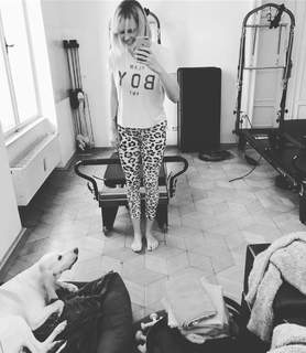 Monica Ivancan feet photo thumbnail