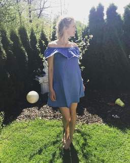 Monica Ivancan feet photo thumbnail