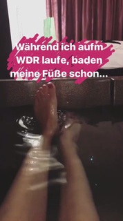 Monica Ivancan feet photo thumbnail